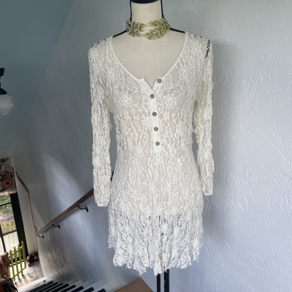 Mystree Dresses & Skirts - Mystree Vintage Henley Cream‎ lace dress Sheer Button Front Bell Sleeve Small